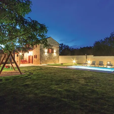 Stunning In With Kitchen *